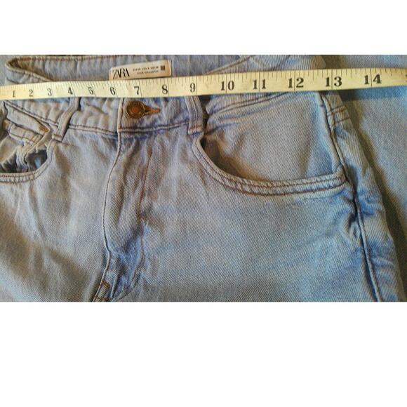 Zara Women’s High Rise Mom Jeans Size 4 Light Wash Tapered Leg Denim - Picture 11 of 12